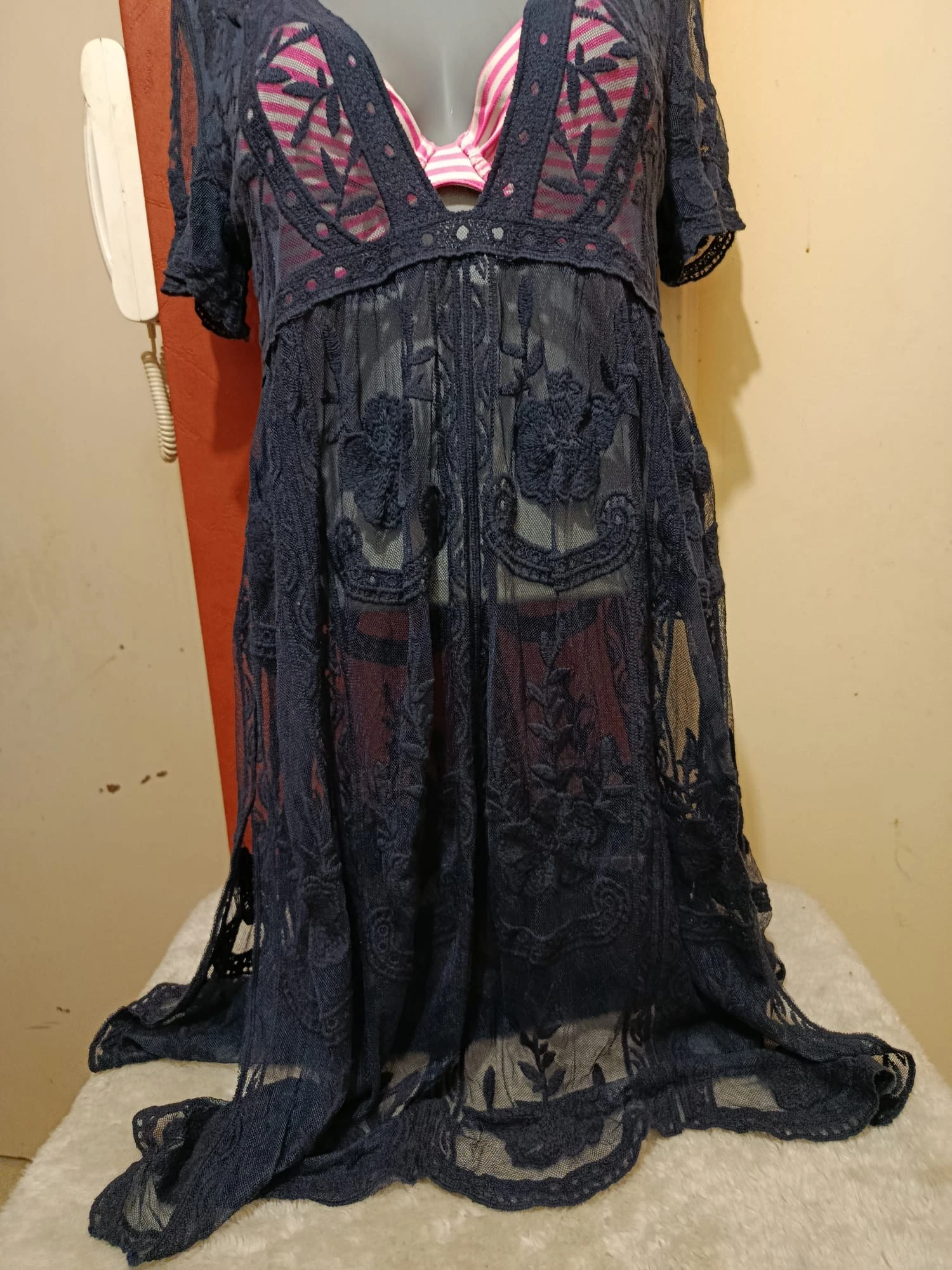Bohemian chic lace beach dress with side slit One size fits all – photo 7